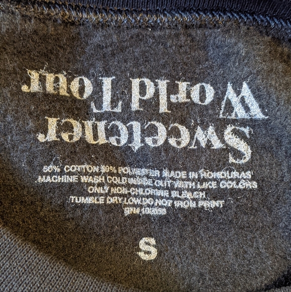 Ariana Grande God Is A Woman Tour Sweatshirt Size Small EUC - Picture 5 of 5